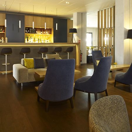Holiday Inn Express Toulouse Airport By Ihg Blagnac Exterior photo
