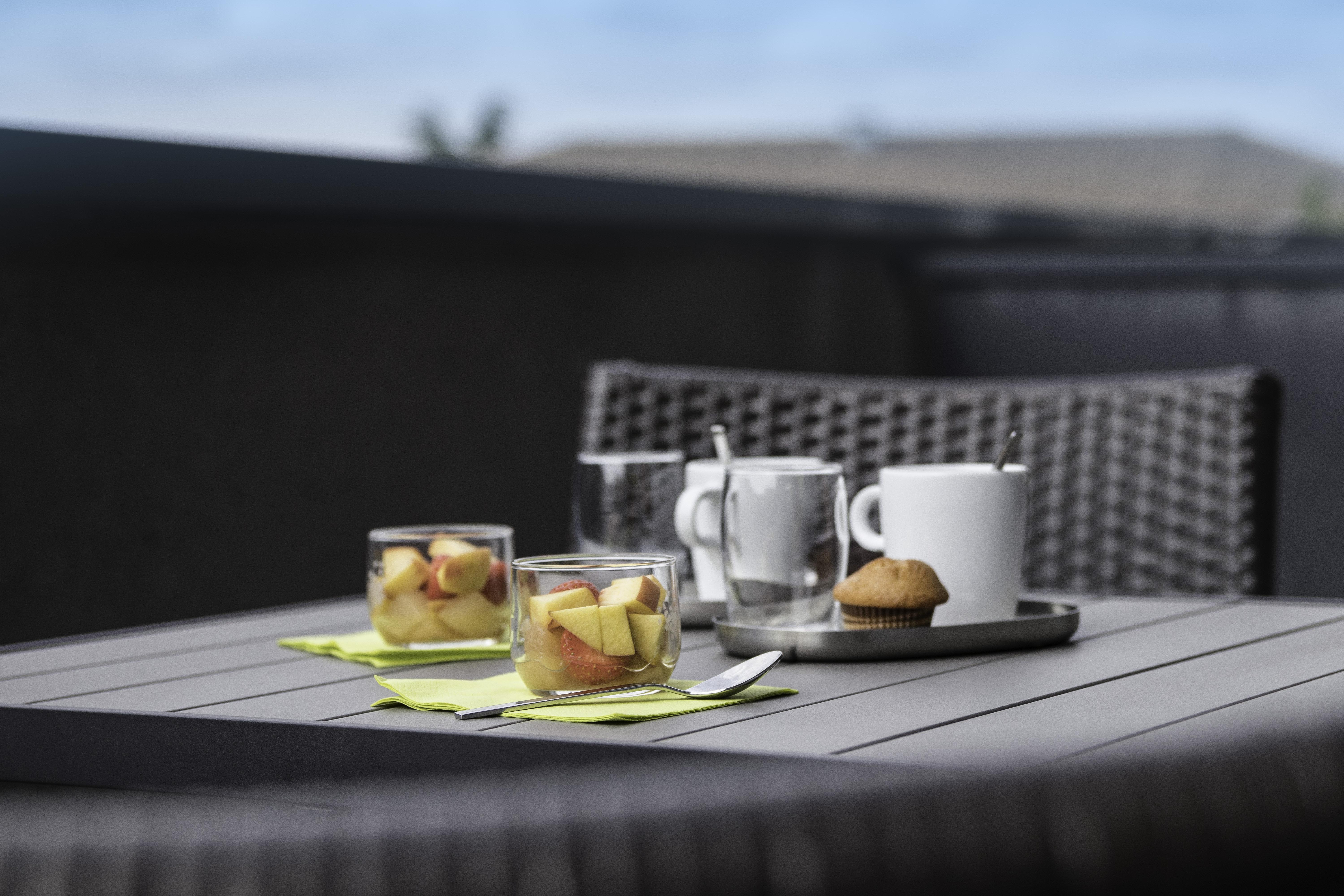 Holiday Inn Express Toulouse Airport By Ihg Blagnac Exterior photo