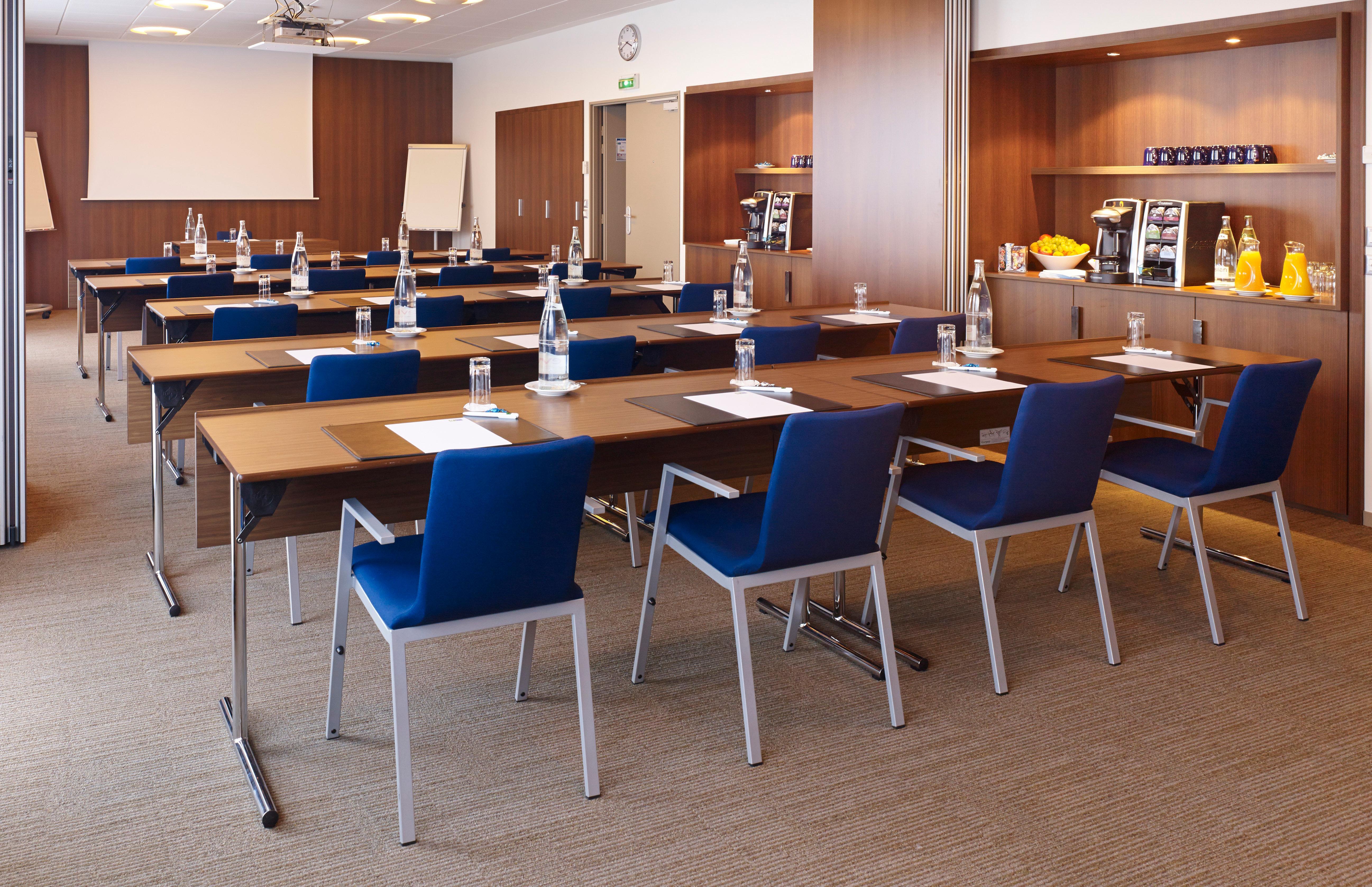 Holiday Inn Express Toulouse Airport By Ihg Blagnac Exterior photo